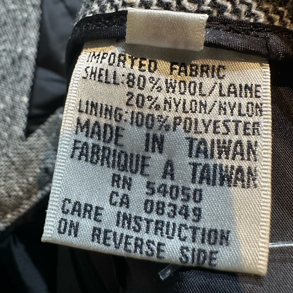 EUC vintage Christian Dior suit 10 - Picture 2 of 11